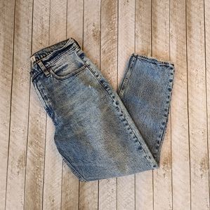 Abercrombie & Fitch Mom Jean